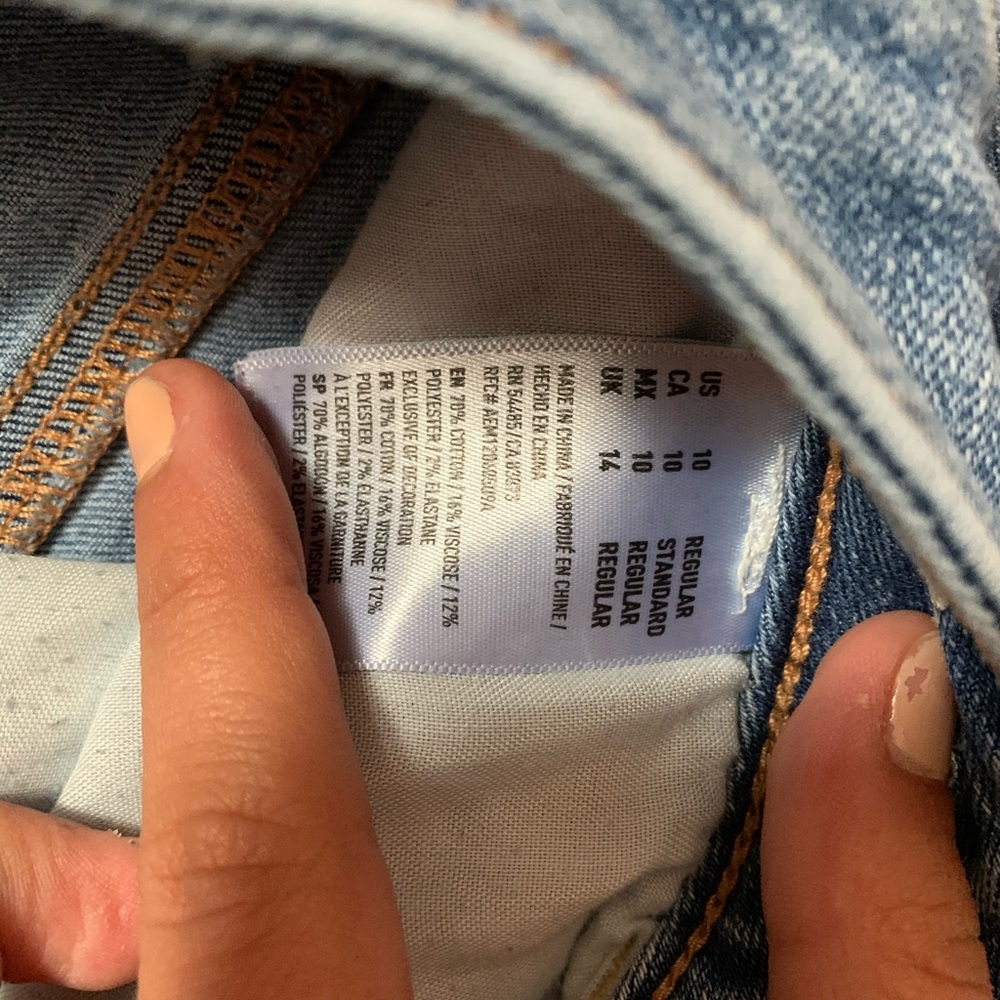American Eagle Jeans 💙 - Picture 4 of 8